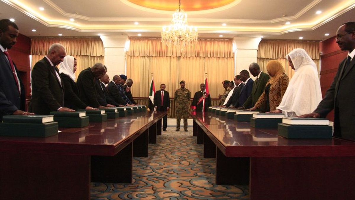 Toma posesión el primer Gobierno sudanés tras el derrocamiento de Al Bashir