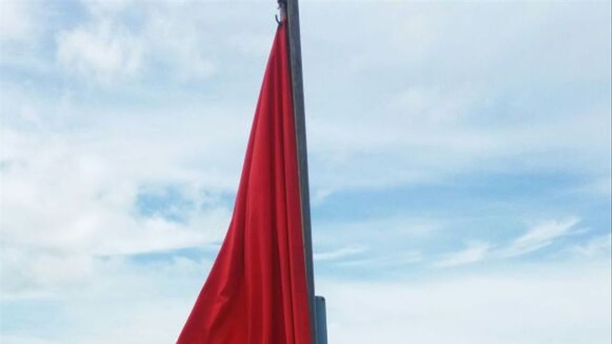 Colocan Bandera Roja En Playa El Uverito Por Presencia De Agua Mala