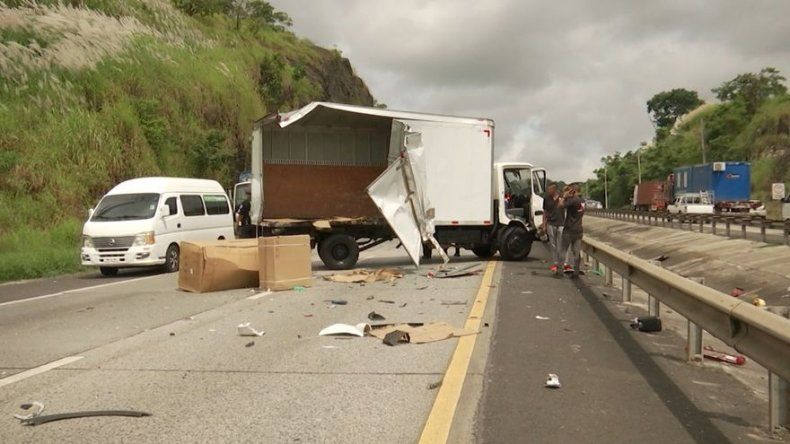 Colisi N M Ltiple En V A Centenario Deja Varias Personas Heridas