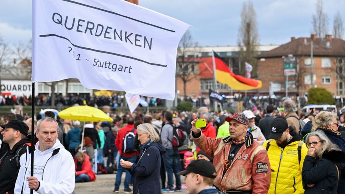 Miles De Manifestantes Protestan En Alemania Contra Restricciones Por Covid