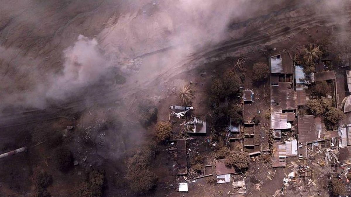 Erupci N Del Volc N De Fuego En Guatemala Destruye Viviendas