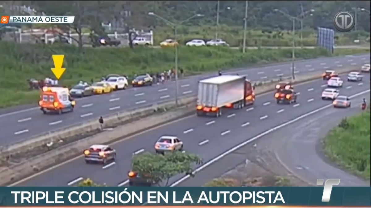 Aparatoso accidente en la autopista Arraiján La Chorrera deja dos