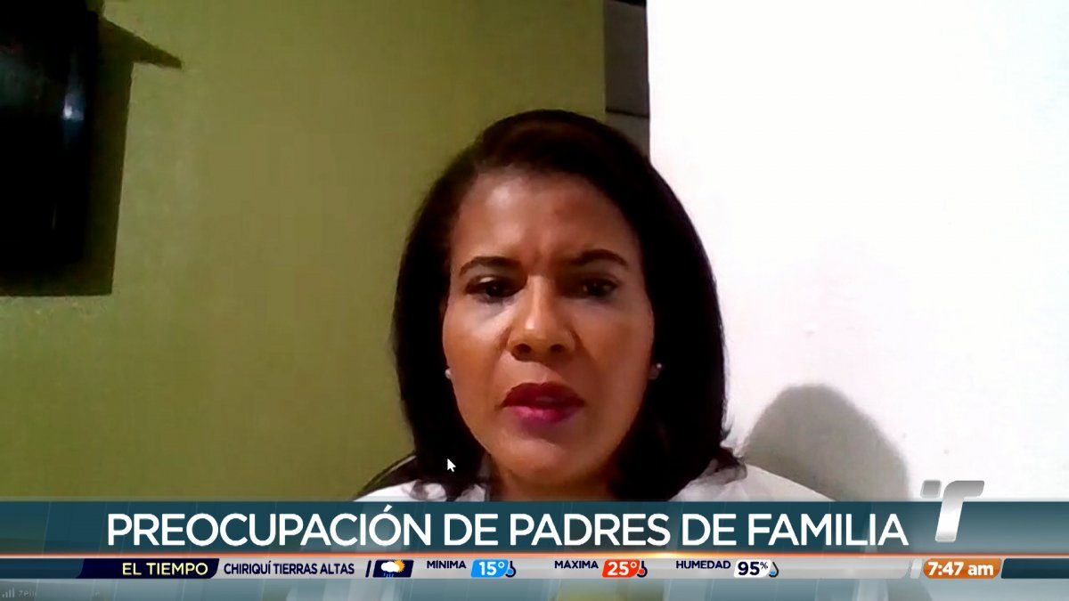 Padres De Familia Del Colegio Elena Ch Vez De Pinate Piden Al Meduca Un