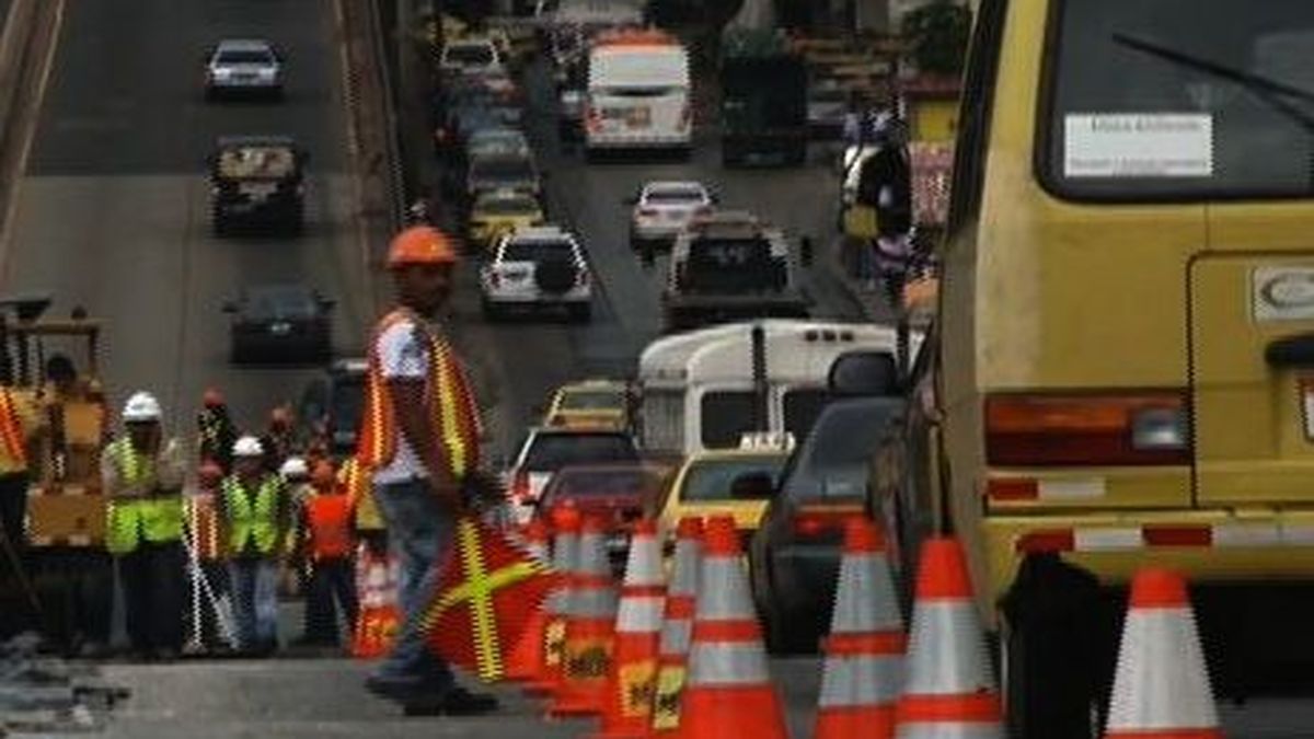 Anuncian desvió por trabajos en la Domingo Díaz este lunes