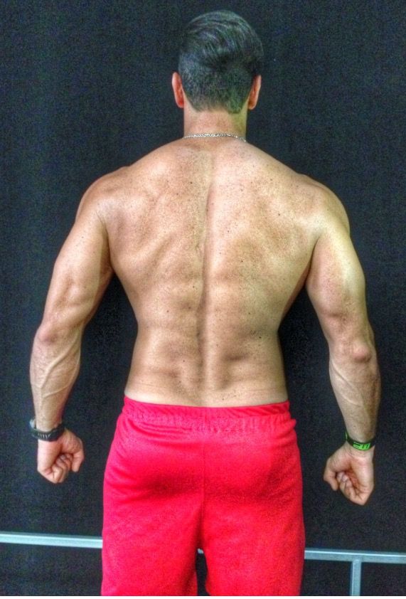 Consigue una espalda en forma de V con este entrenamiento