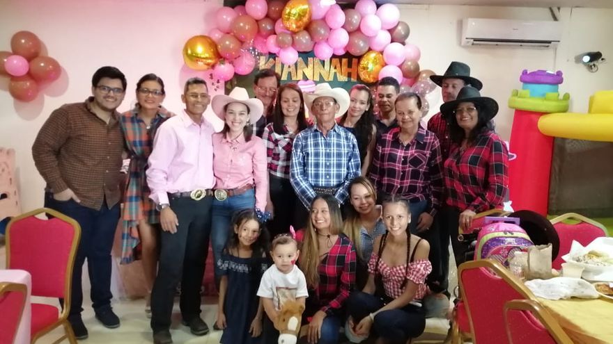 Familia