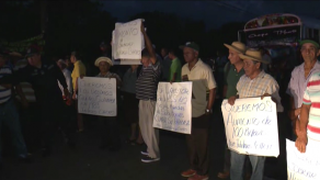 Jubilados protestaron por aumento, cerraron la vía Panamericana