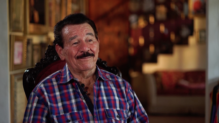 Los brincos de Dorindo Cárdenas tumbaron una tarima