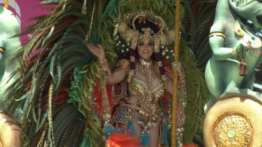 Ana Victoria Castillo es la gitana de Nuestra Señora de París