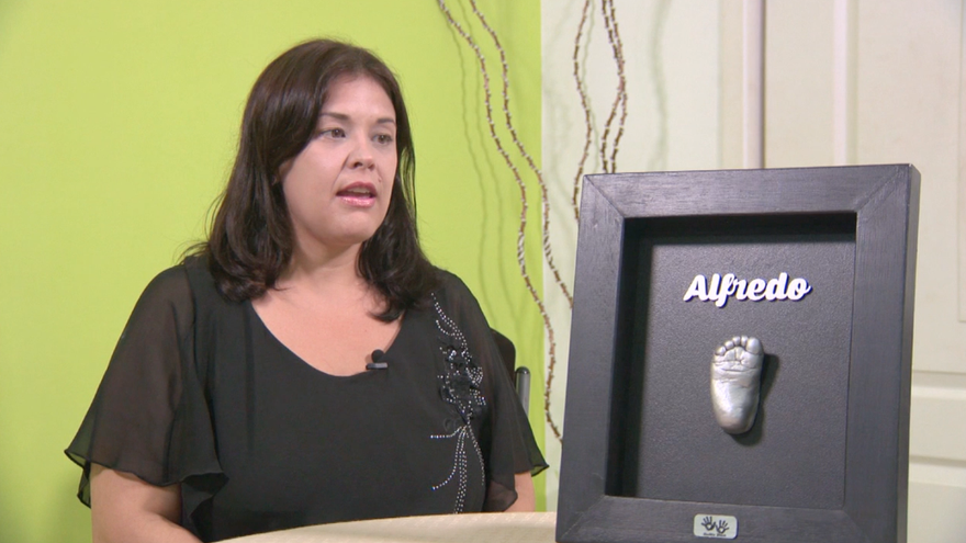 ¿Cómo convertir en esculturas las huellas de los bebés?