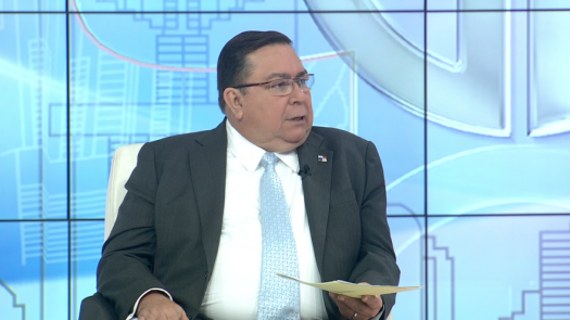Voy a participar como candidato a la Presidencia por libre postulación, abogado Carreira