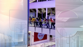 Dos detenidos por incidente en cine Dos detenidos por incidente en cine