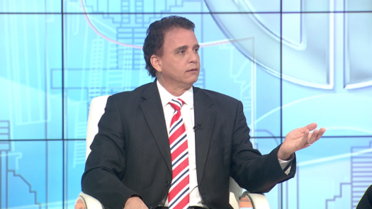 Solís habla sobre situación en la Asamblea, desempleo, seguridad y otros temas