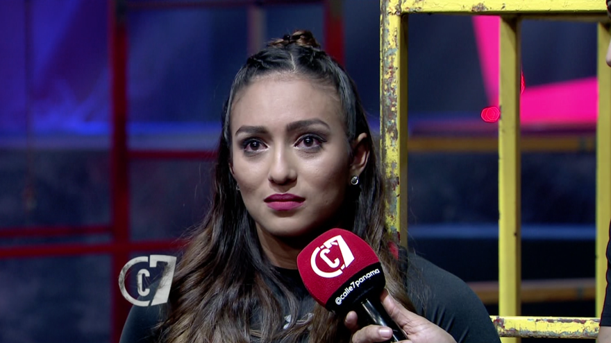 Denisse Becerra rompe en llanto y promete mejorar en las pruebas