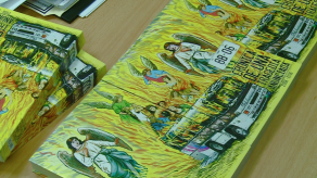 Entregan ejemplares a UP del libro que relata tragedia del Bus 8B-06