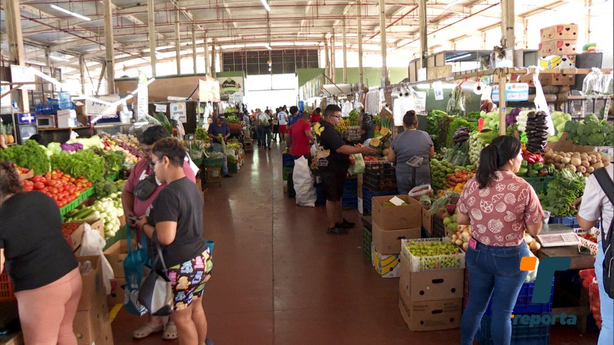 Vendedores de Merca Panamá esperan que precios de algunos productos bajen