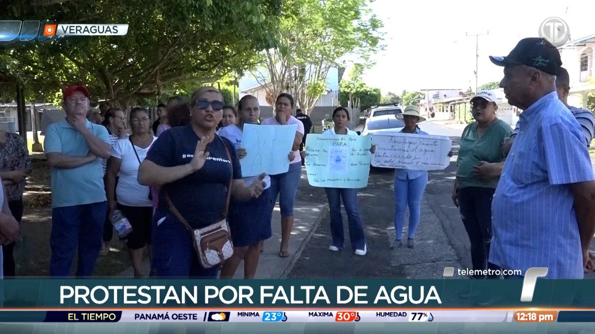 Moradores de Atalaya protestan por la falta de agua