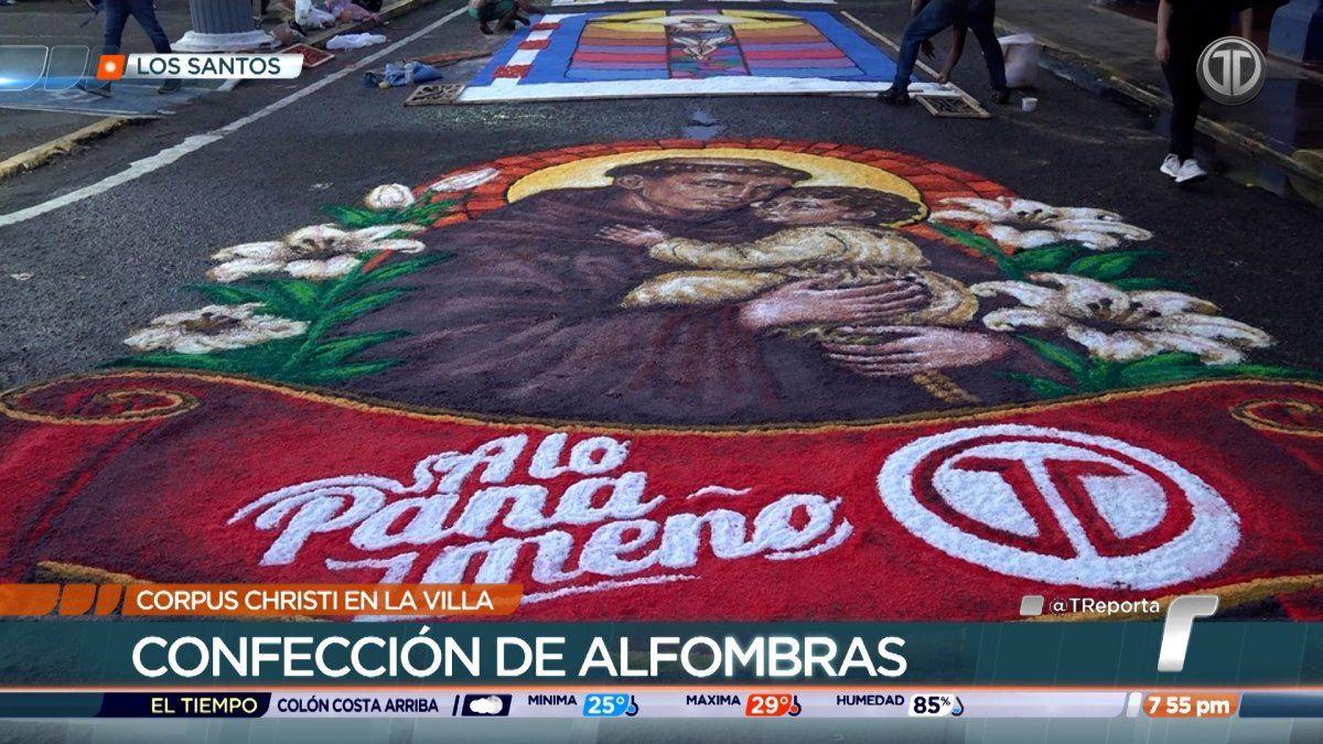 Alfombras cautivan a visitantes del Corpus Christi
