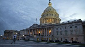 Déficit de EEUU suma 10.400 millones en enero