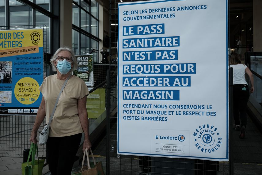 Los ciudadanos pueden obtener el documento si están completamente vacunados contra el coronavirus o con un test negativo.