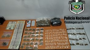 Policía decomisa presunta droga en operación en Curundú