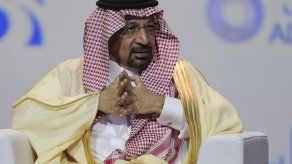 Arabia Saudí llama a reducir las oscilaciones del crudo