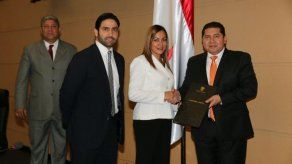 Ratifican a la directora de la Senniaf y al gerente de la Cadena de Frío