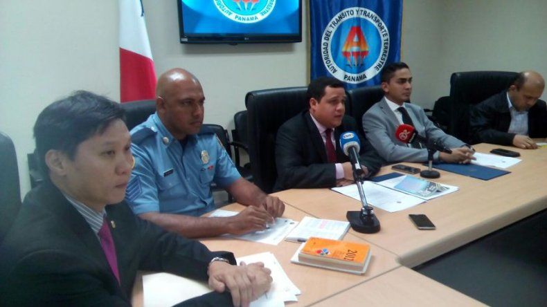 ATTT da a conocer requisitos para solicitar permiso de transporte de cargas peligrosas