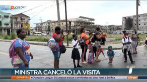 Padres de familia de la Escuela República de Bolivia protestan y solicitan mejoras a las estructuras