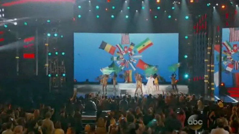 Pitbull, J.Lo, Shakira y Ricky en los Billboard