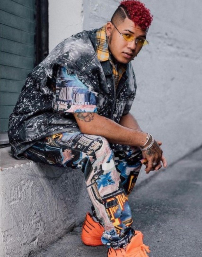 Fans ve a Boza por las calles de Panamá y le dice En foto te ves más gordo