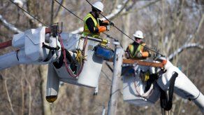 Sin electricidad 125.000 clientes en este de EEUU