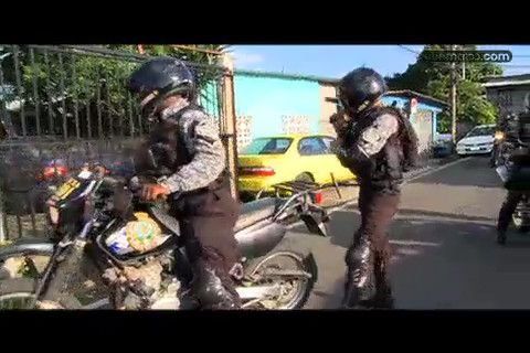 Policías motorizados luchan diariamente contra el crimen