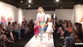 Muestra Arte es el estilo de Agatha Ruiz de la Prada