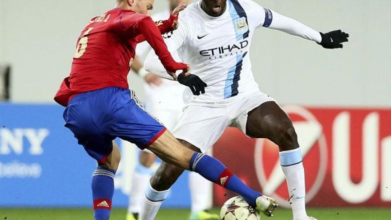 Yayá Touré pide a UEFA que actúe por cánticos racistas en Rusia