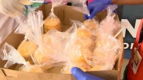 Preparan tortillas y empanadas para familias que enfrentan la crisis por el COVID-19
