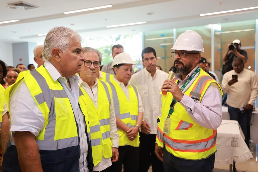 Presidente José Raúl Mulino en visita en el nuevo Hospital de Colón. Presidente José Raúl Mulino en visita en el nuevo Hospital de Colón.