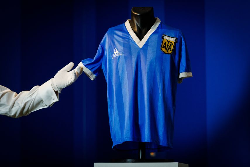 Camiseta subastada de Diego Maradona.