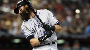 Senzatela y los Rockies mantienen vivas sus esperanzas