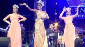 Variedad musical ofreció el carnaval Metro City a sus presentes