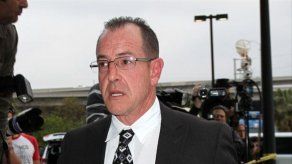 Michael Lohan propone el uso de un potente químico para tratar las adicciones