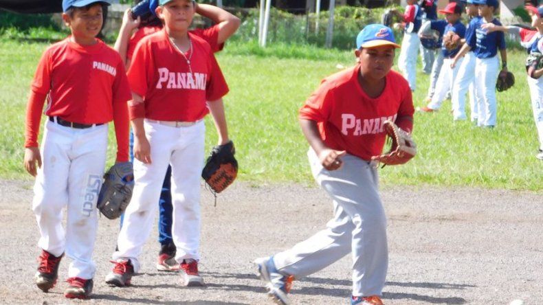 Los lanzadores principal arma de Panamá en la sub10