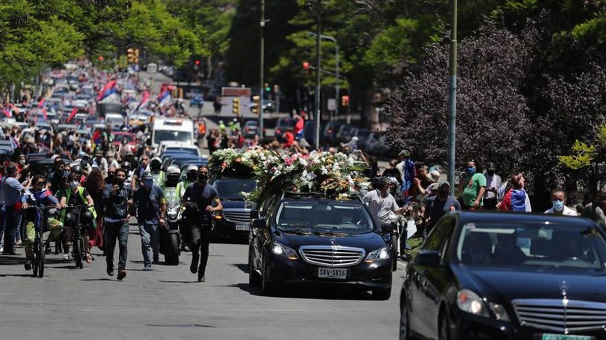 Multitudinario cortejo f nebre despide al expresidente uruguayo