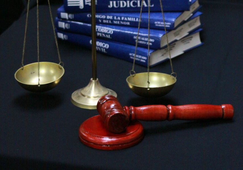 Ley 500 modifica examen de barra para ejercer la abogacía en Panamá