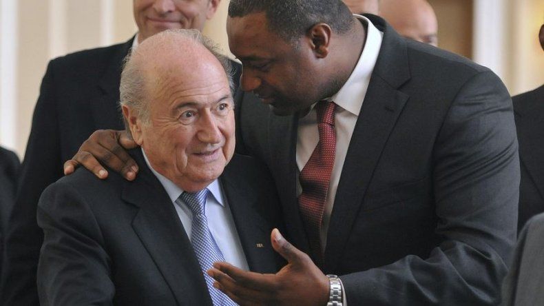 Visa advierte que podría cancelar su contrato con la FIFA