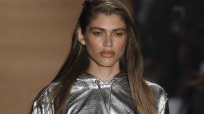 Victorias Secret contrata a su 1ra modelo trans