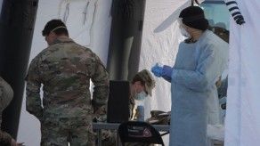 EEUU supera las 250.000 muertes por coronavirus, Nueva York cierra escuelas