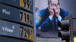 Biden anunció la víspera una prohibición de las importaciones de petróleo y gas ruso.