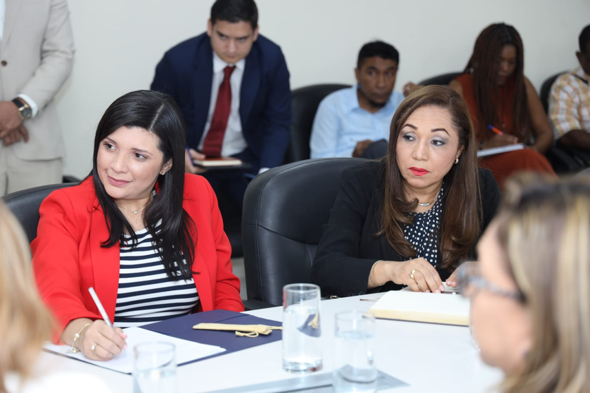 Ministerios de la Mujer