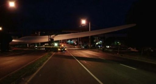 Trasladan generadores del parque eólico desde Colón hasta Penonomé